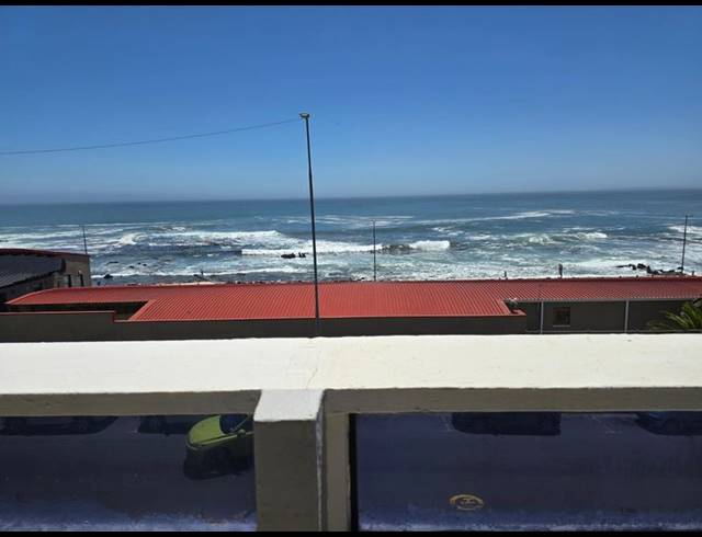 2 BEDROOM PROPERTY TO RENT IN SEA POINT